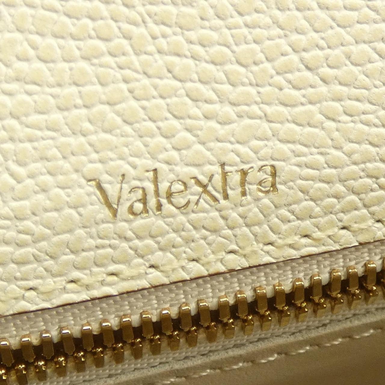 ヴァレクストラ VALEXTRA BAG