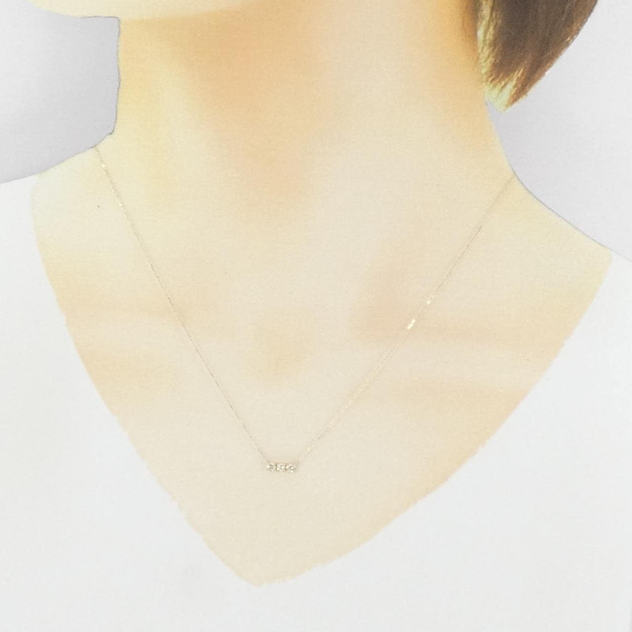 【新品】K18YG スリーストーン ダイヤモンド ネックレス 0.15CT