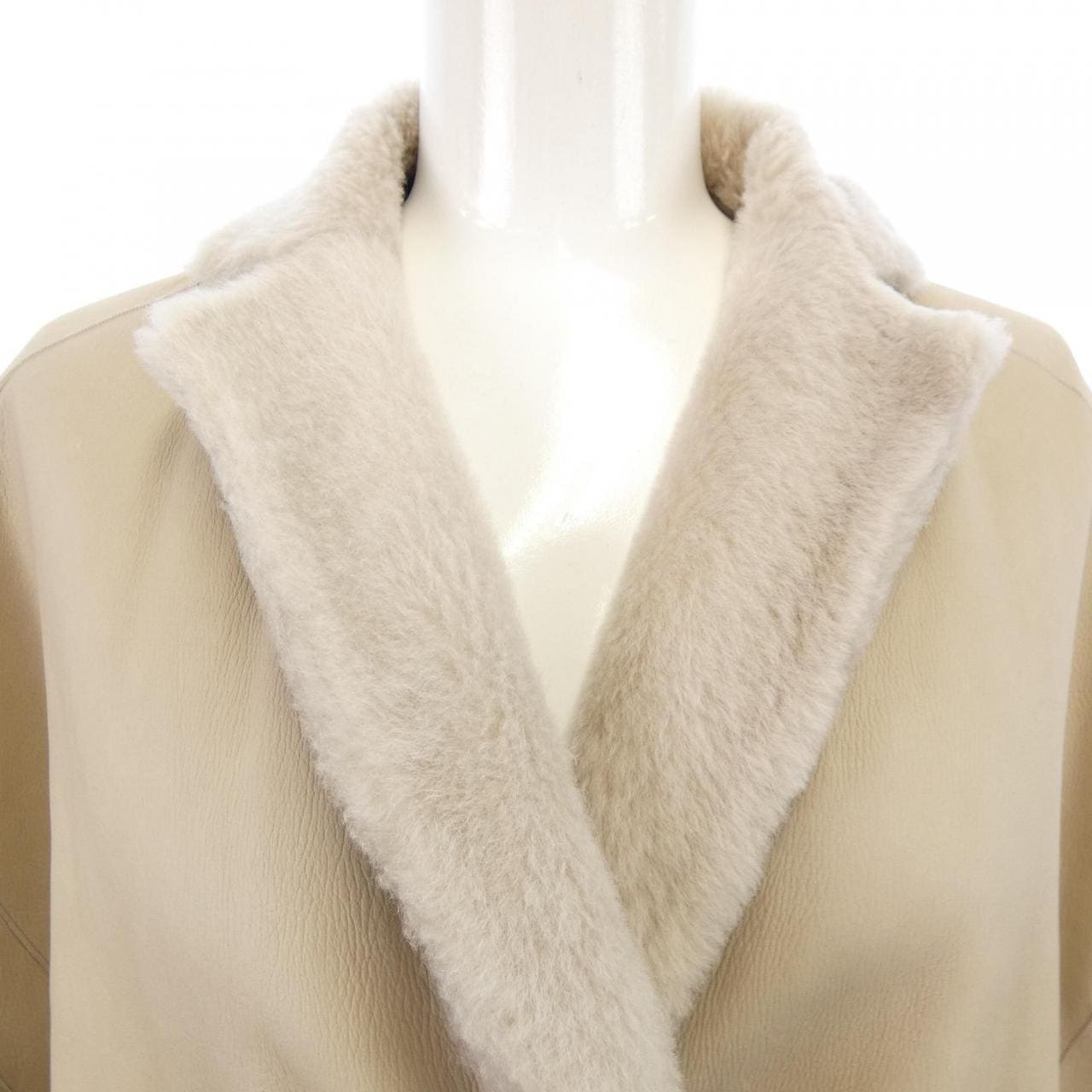 ブルネロクチネリ BRUNELLO CUCINELLI ムートンコート