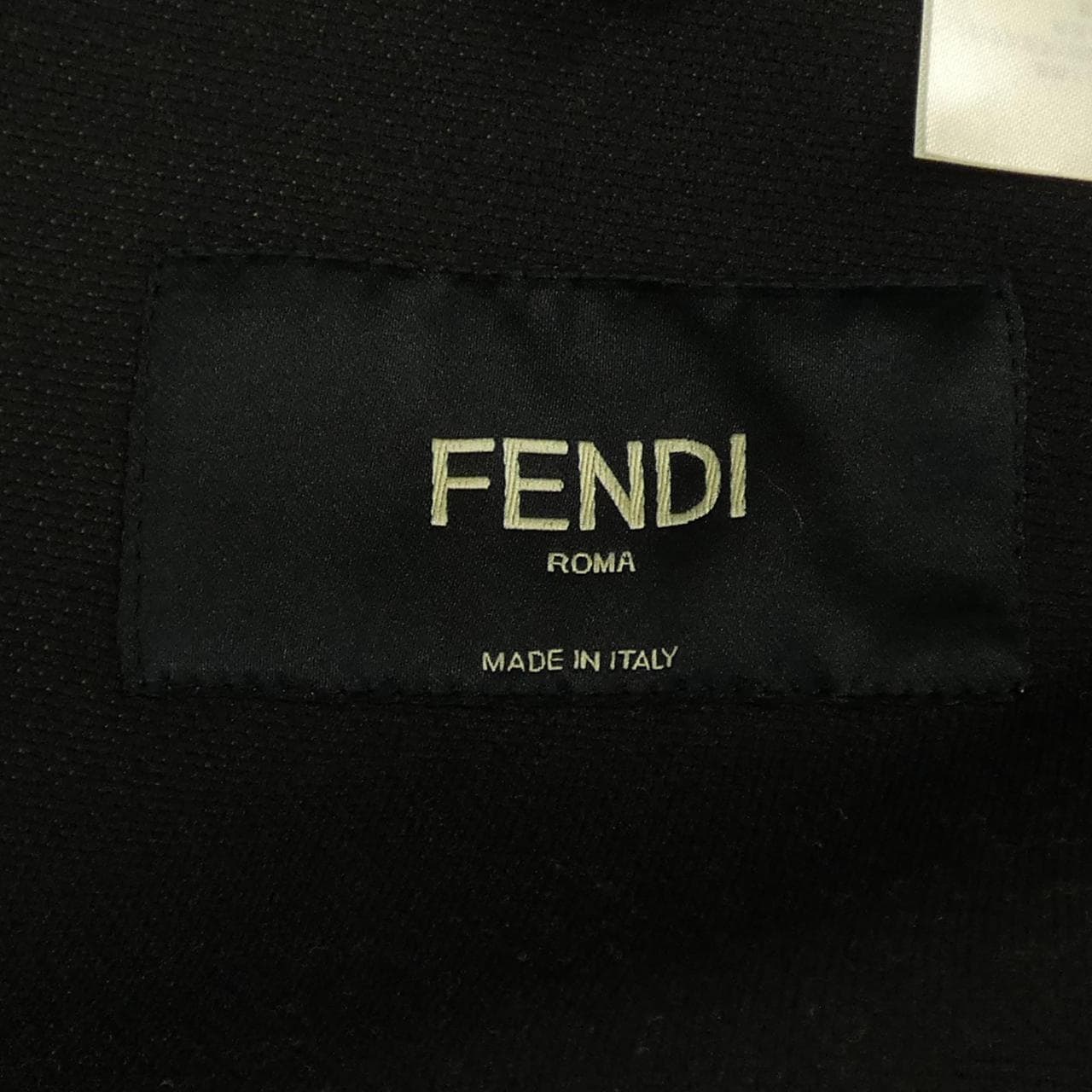 FENDI FF Motif FJ0560 A6TG 夾克