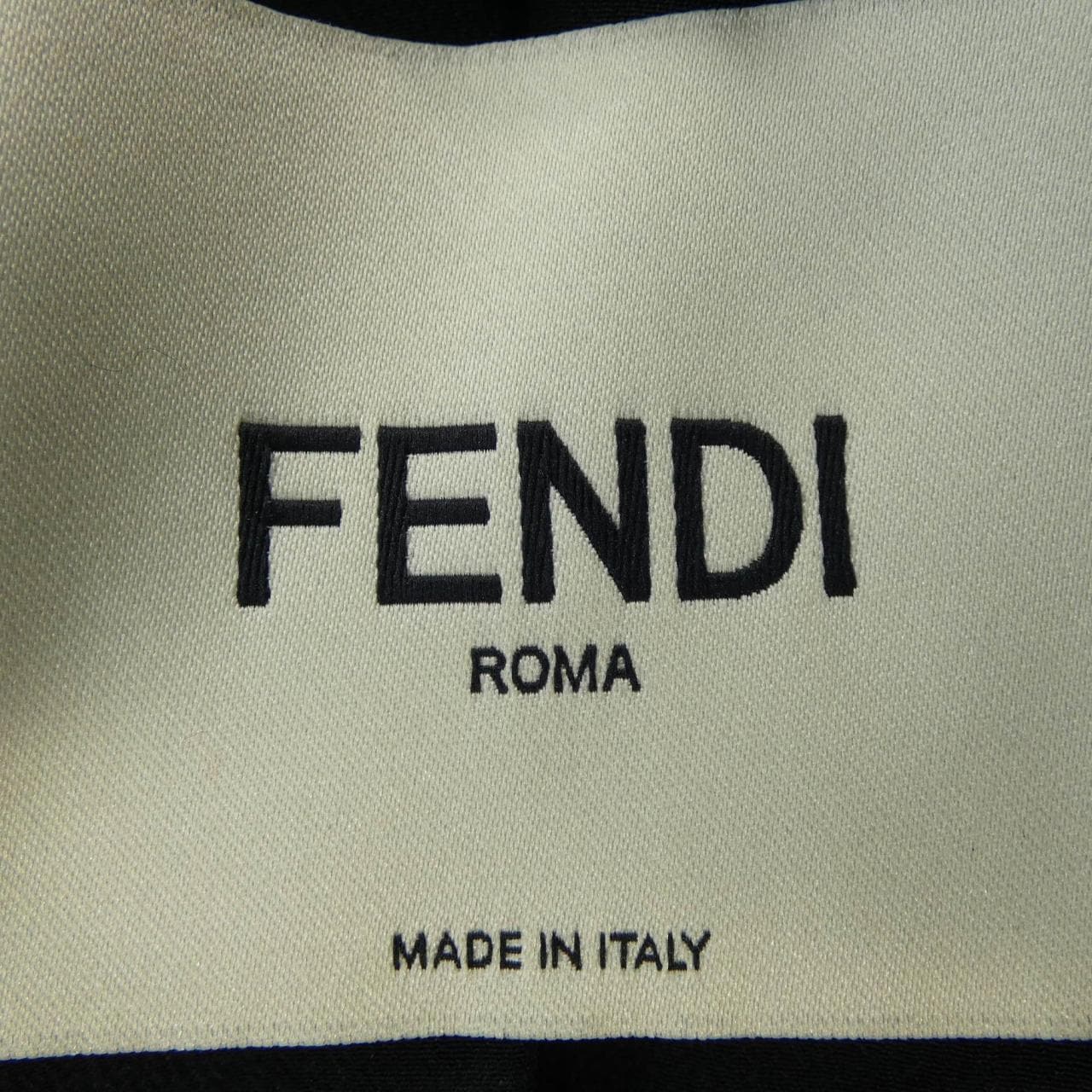 フェンディ FENDI FPJ652 7XT レザージャケット