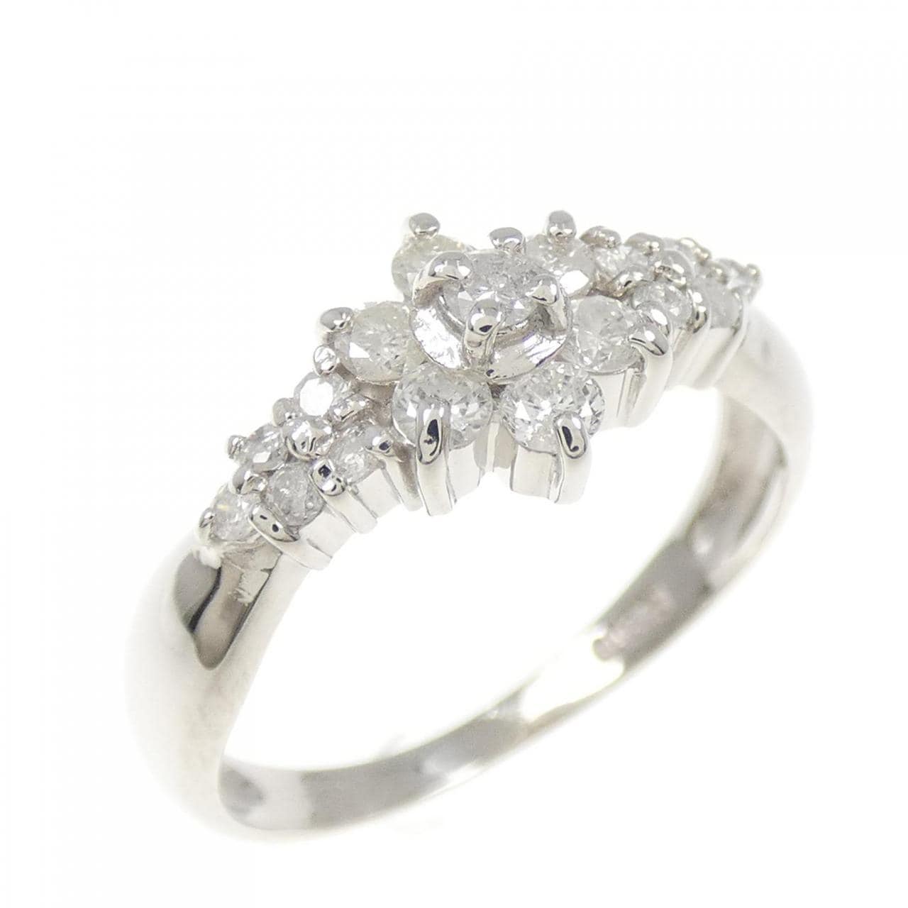 PT900 フラワー ダイヤモンド リング 0.32CT