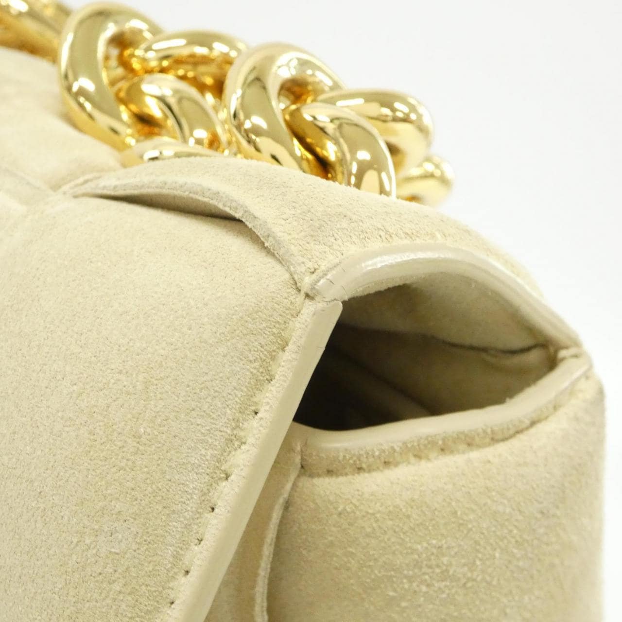 ボッテガヴェネタ 631421 V04N0 ショルダーバッグ