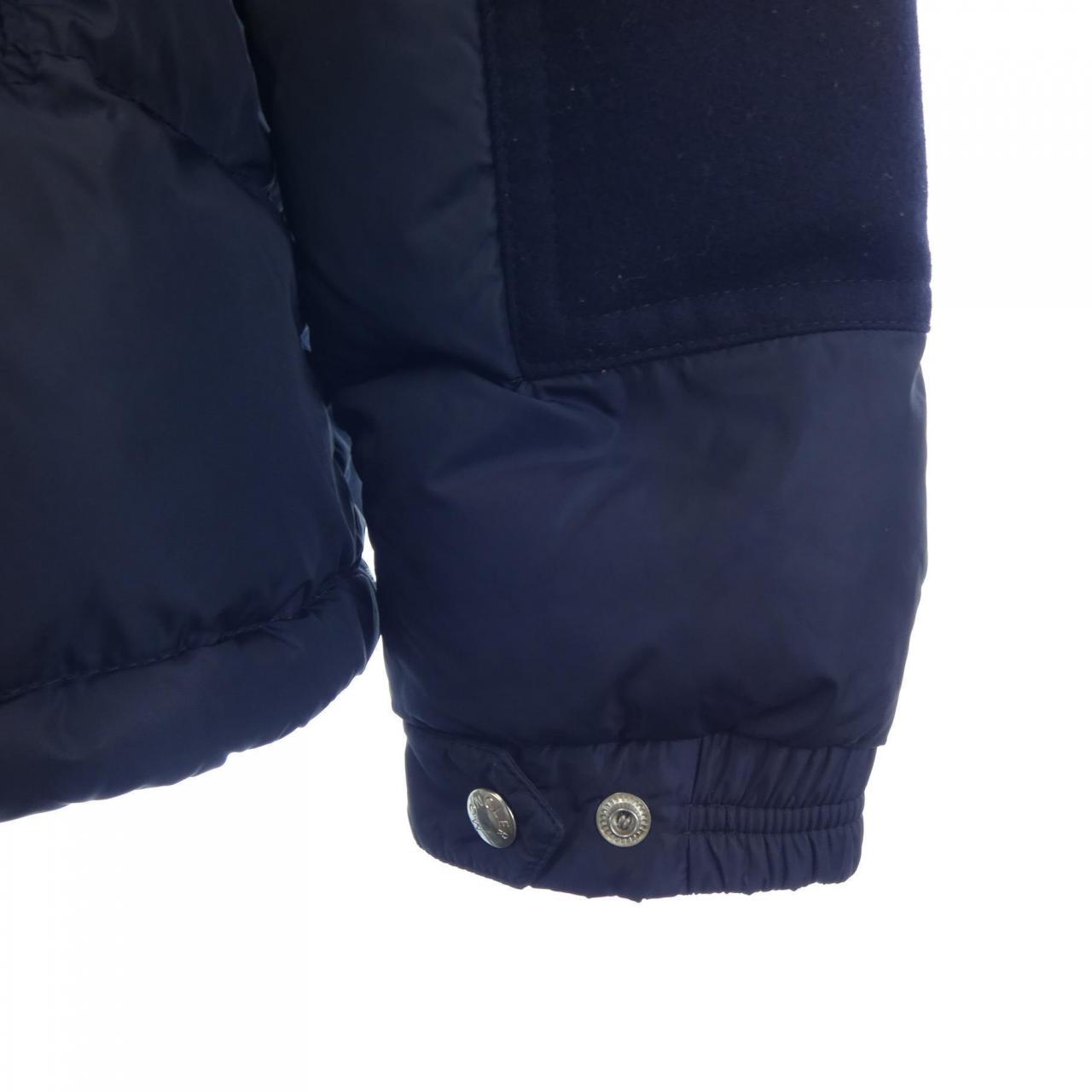 モンクレール MONCLER ダウンジャケット