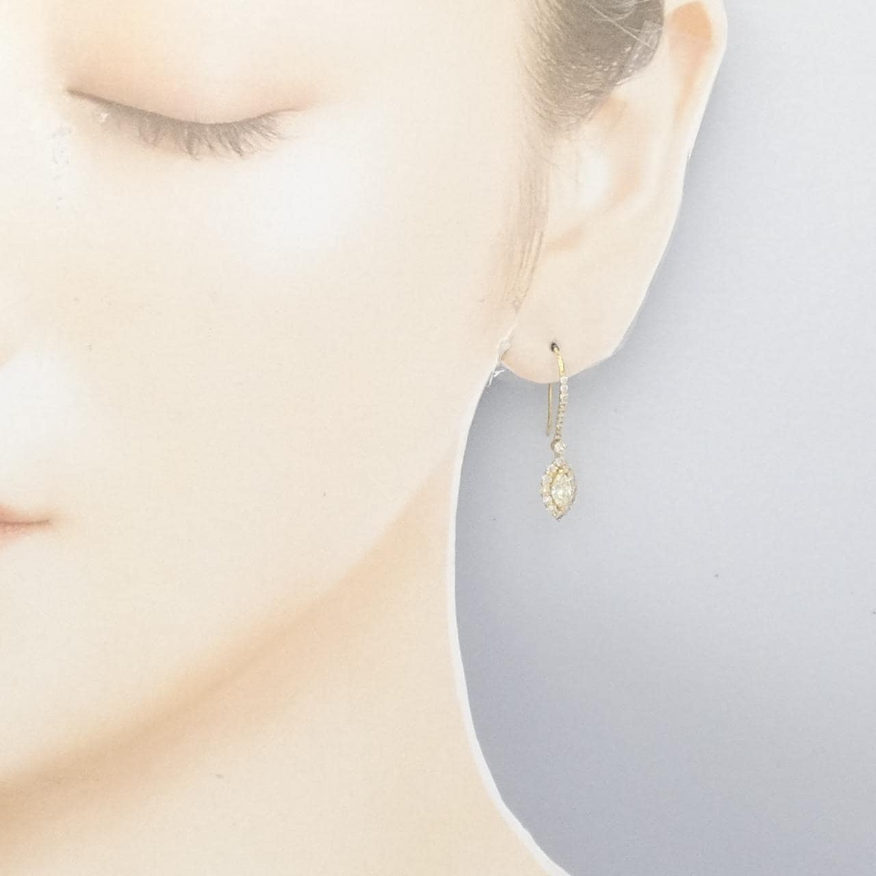 [BRAND NEW] K18YG Diamond earrings 1.00CT