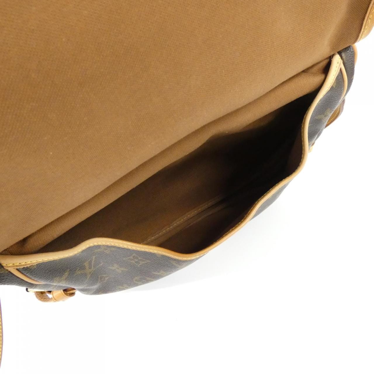 ルイヴィトン モノグラム ソミュール 30cm M42256 ショルダーバッグ