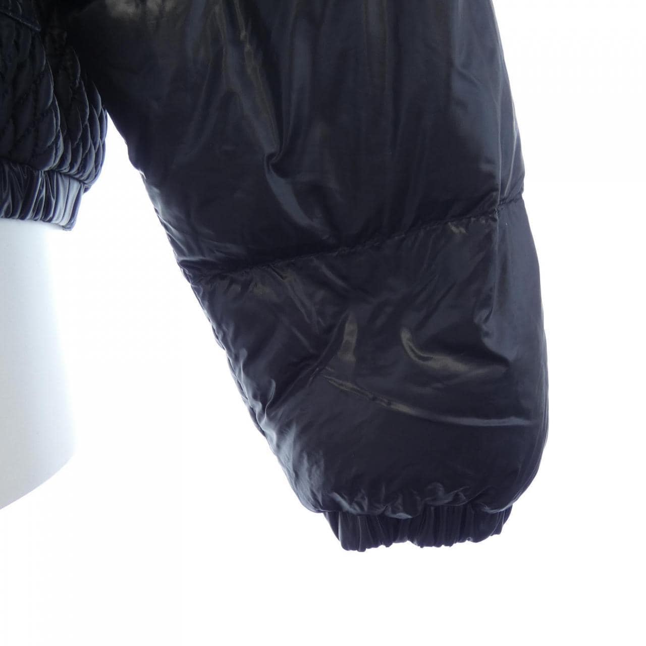 モンクレール MONCLER ダウンジャケット