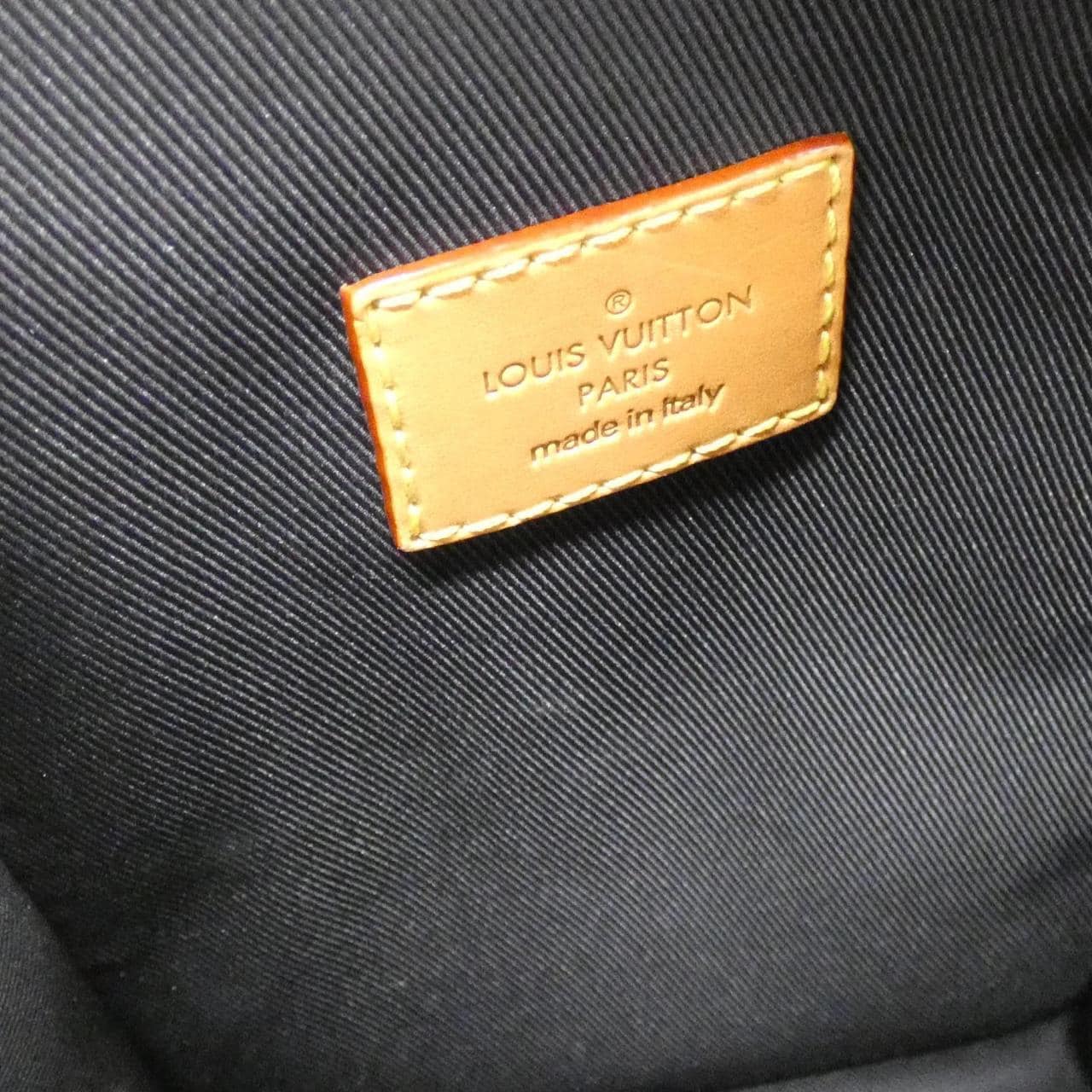 ルイヴィトン ダミエ ジャイアント(LVスクエアード) アマゾン メッセンジャー N40357 ショルダーバッグ