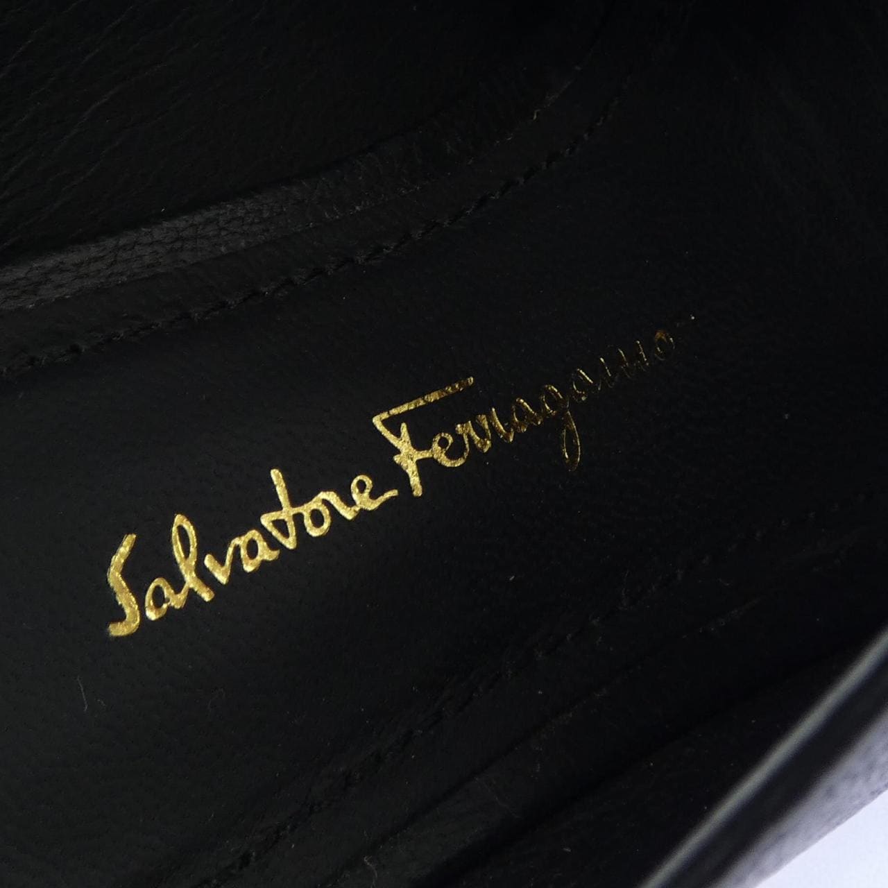 サルヴァトーレフェラガモ SALVATORE FERRAGAMO サンダル