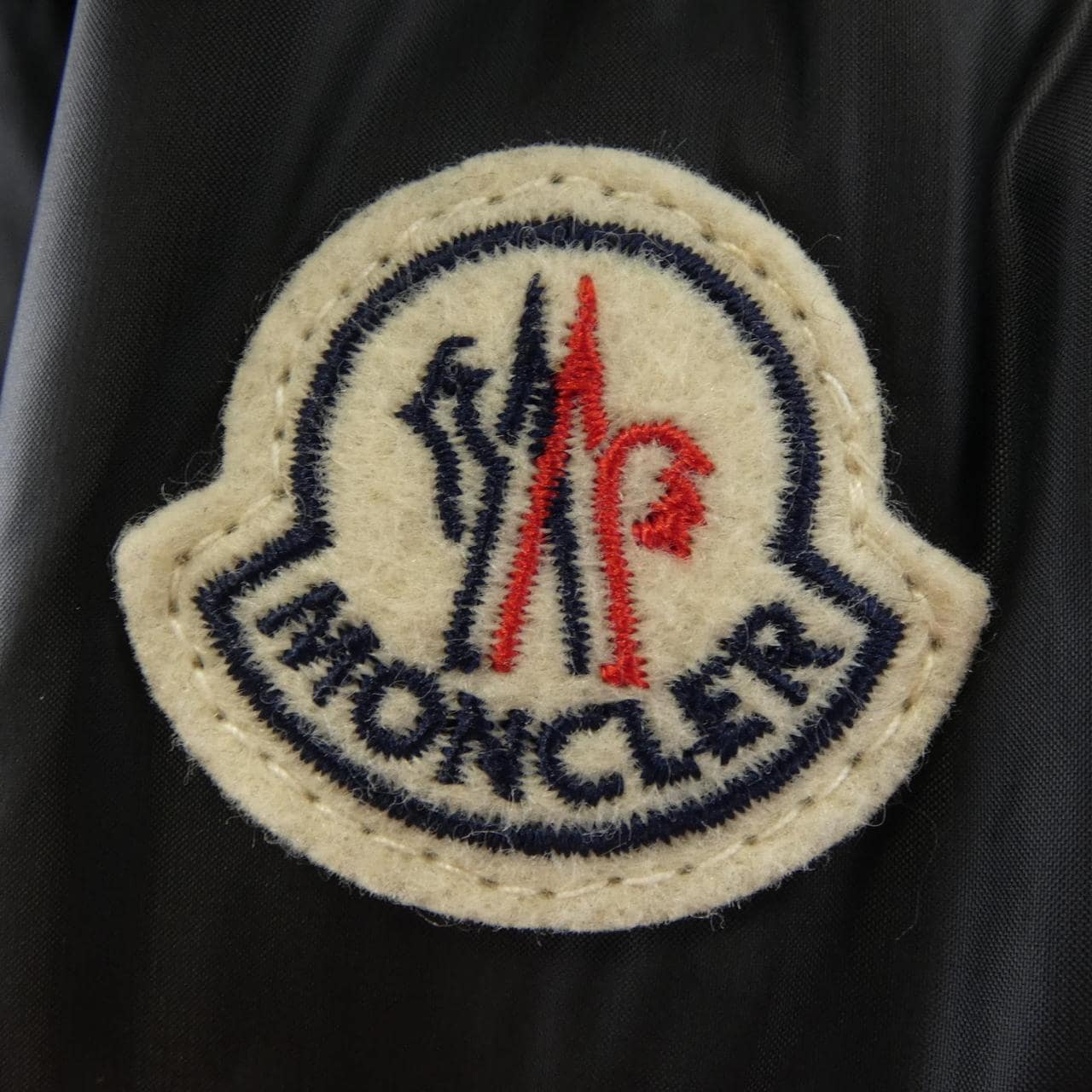 MONCLER蒙克勒羽绒服
