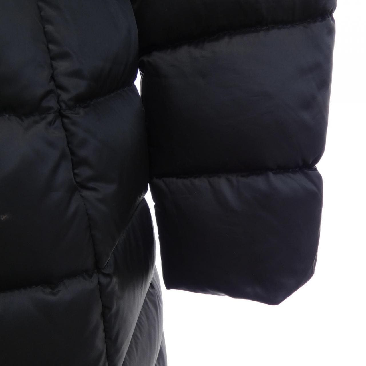 モンクレール MONCLER TINUVIEL ダウンコート