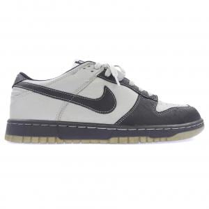 ナイキ NIKE 304714-007 スニーカー
