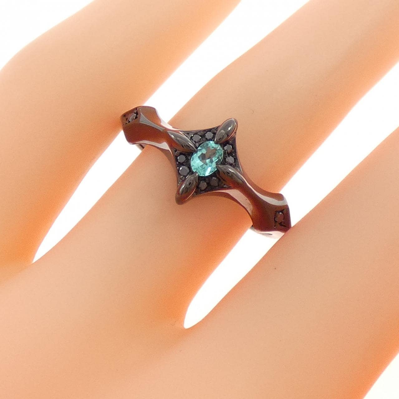 K10BG パライバトルマリン リング 0.108CT