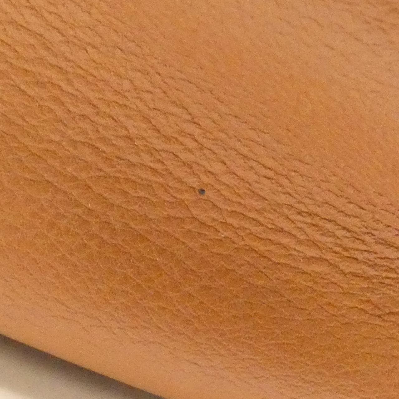 Loewe Hammock 387 30 N60 單肩包