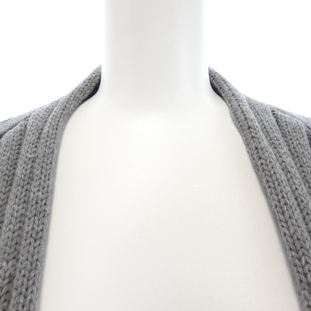 サルヴァトーレフェラガモ SALVATORE FERRAGAMO カーディガン