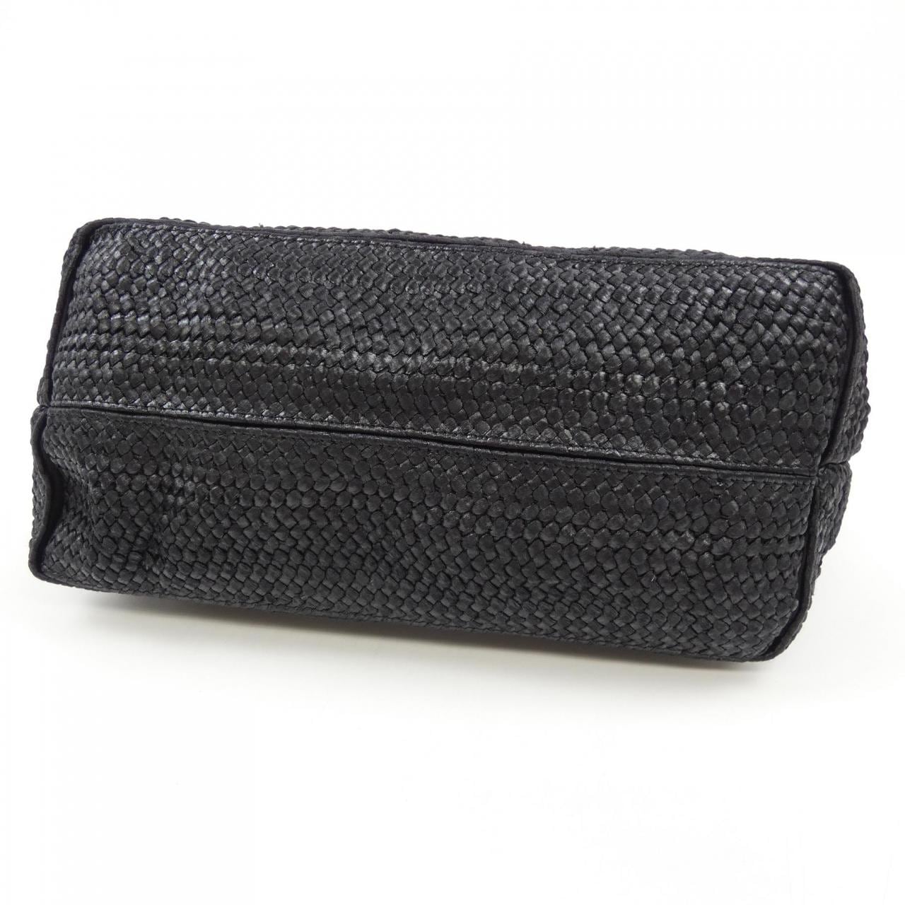 ear BAG
