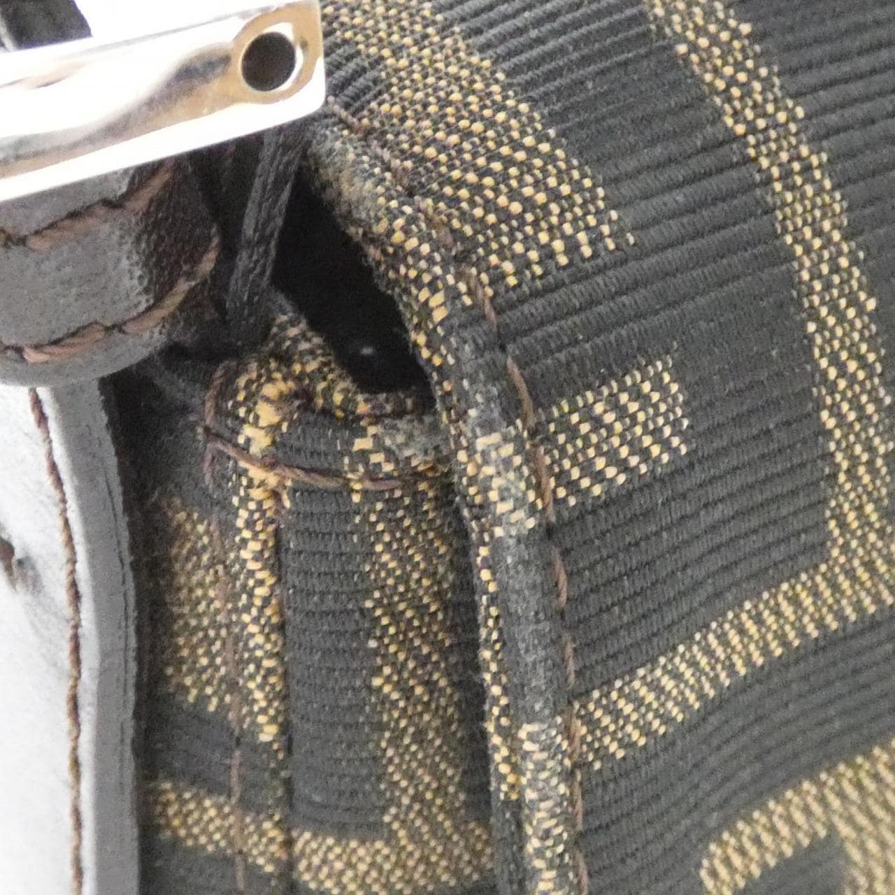 【ヴィンテージ】フェンディ バゲット 26424 ショルダーバッグ