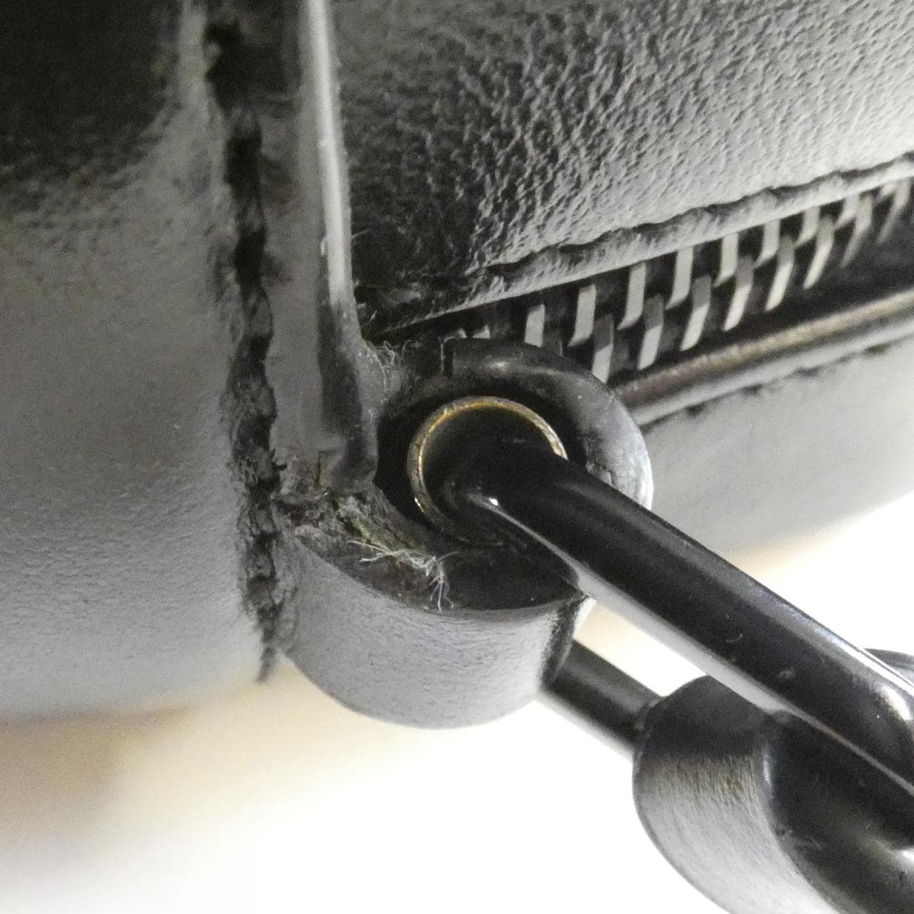 サンローラン ルー 520534 DV708 ショルダーバッグ