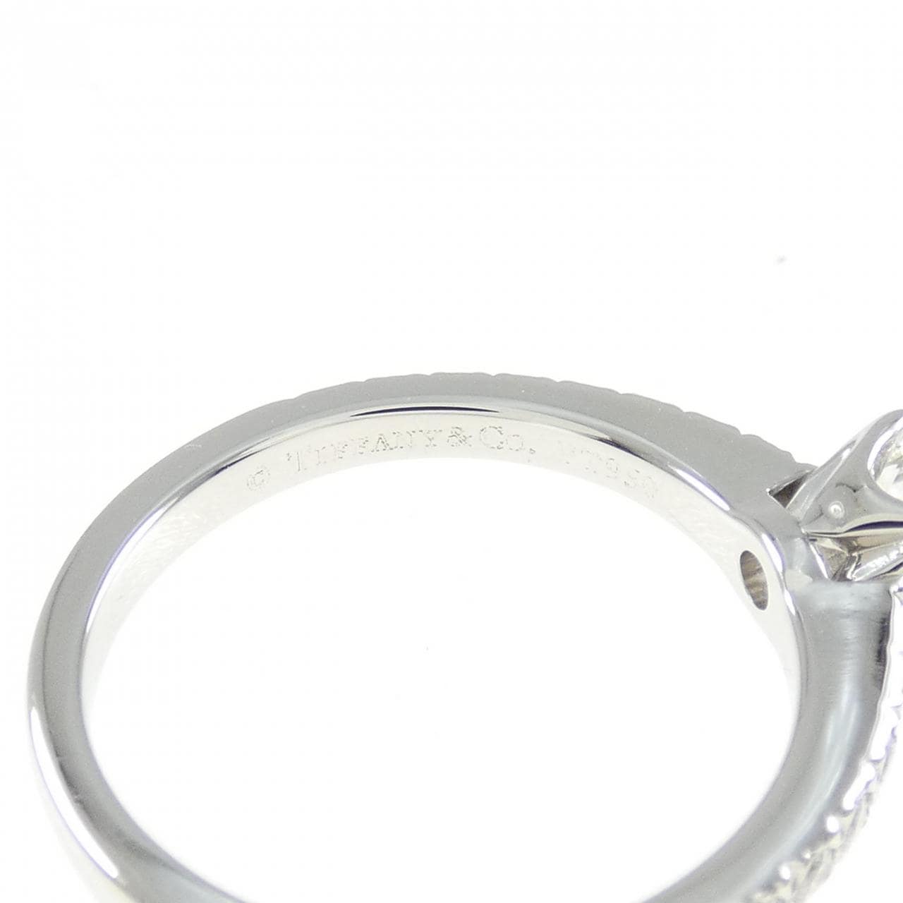 ティファニー ノヴォ リング 0.39CT