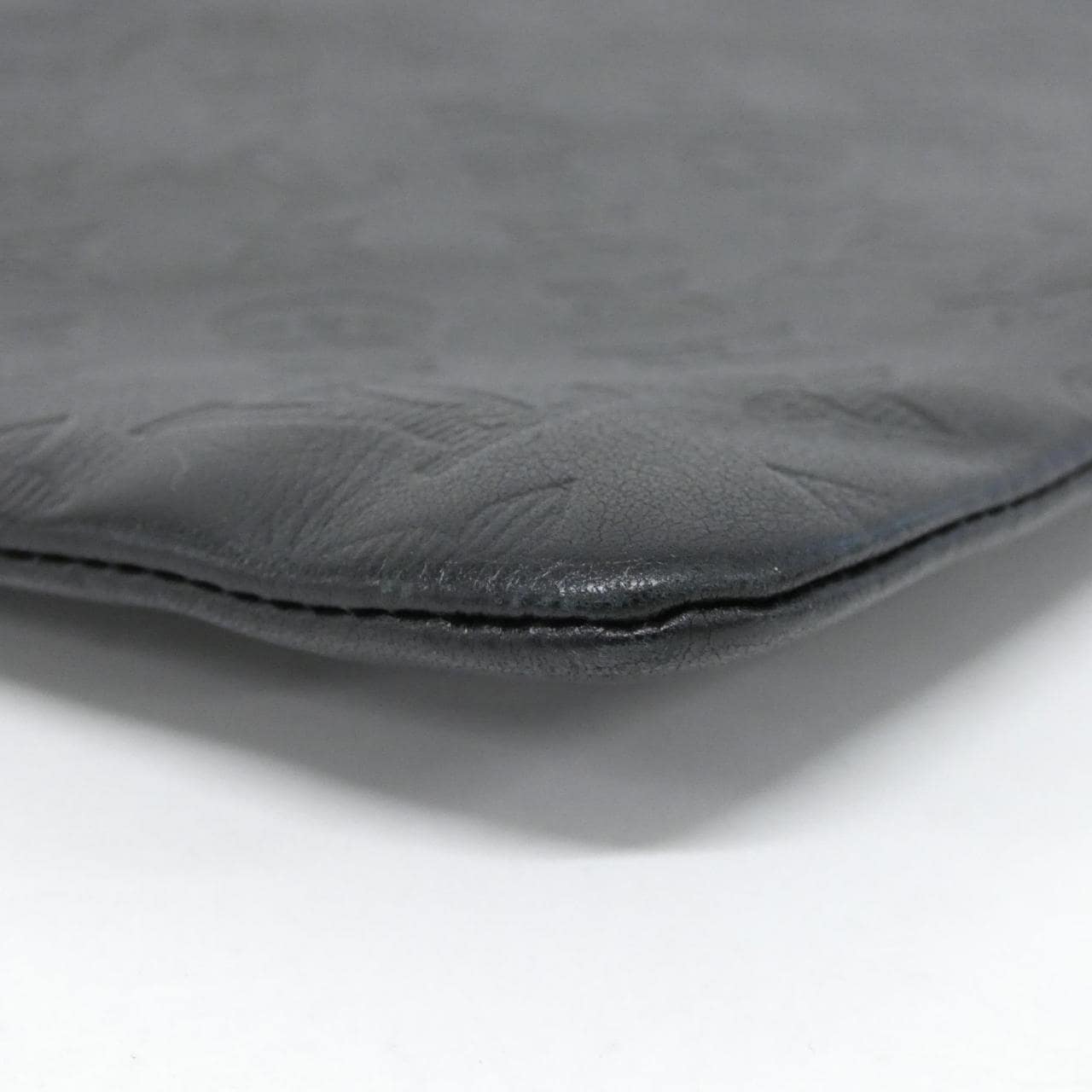 ルイヴィトン モノグラム シャドウ ポシェット ディスカバリー M62903 クラッチバッグ