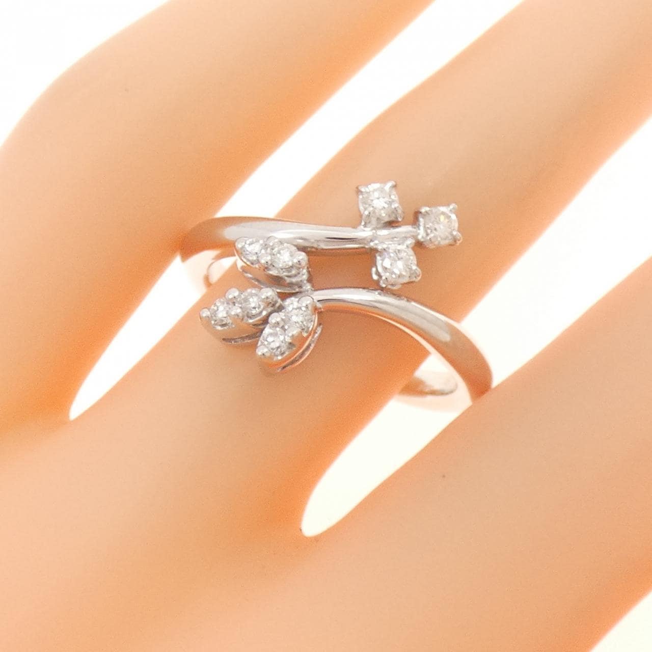 750WG ダイヤモンド リング 0.25CT