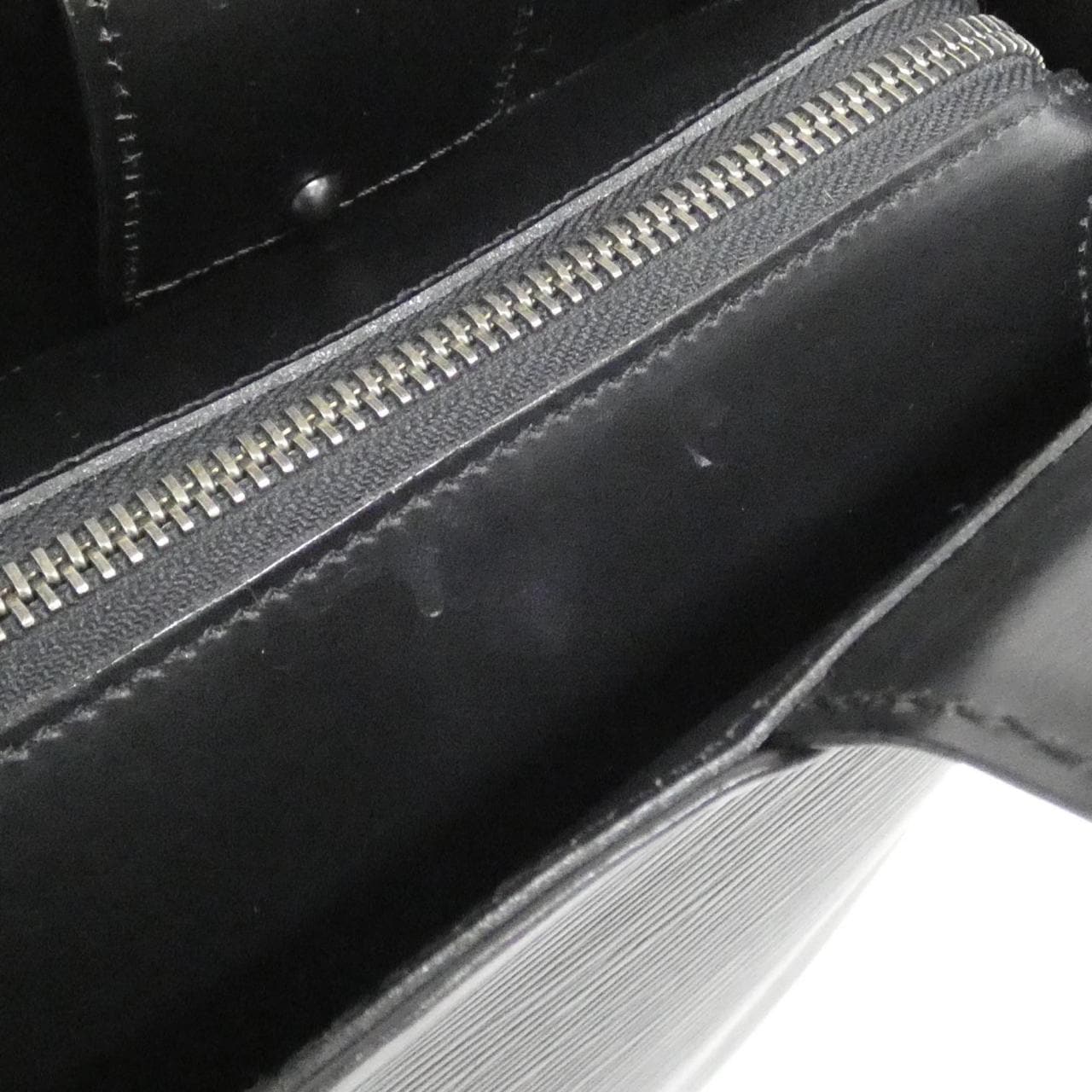 ルイヴィトン エピ ジェモ M52452 バッグ