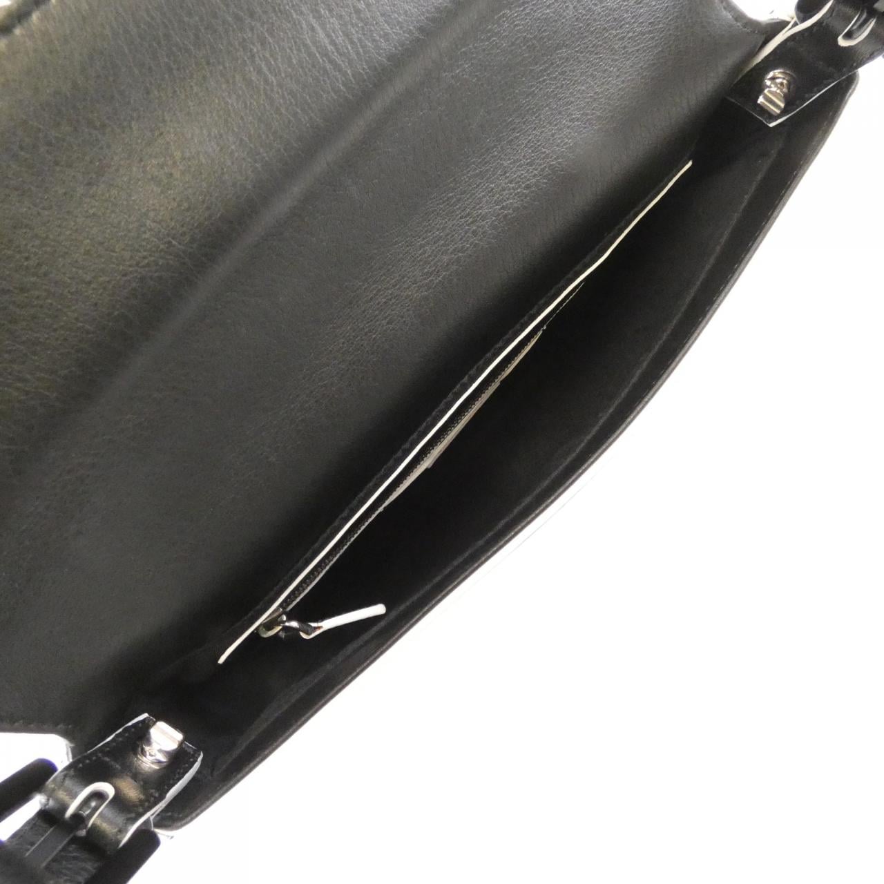 フェンディ BAG BUGS バゲット 8BR600 41K ショルダーバッグ