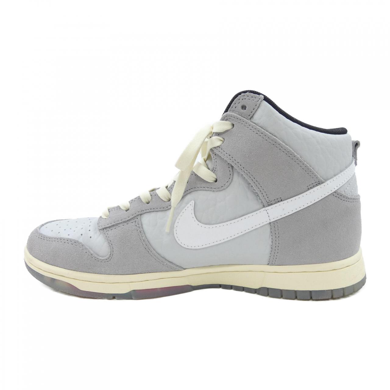 ナイキ NIKE DR8753 スニーカー