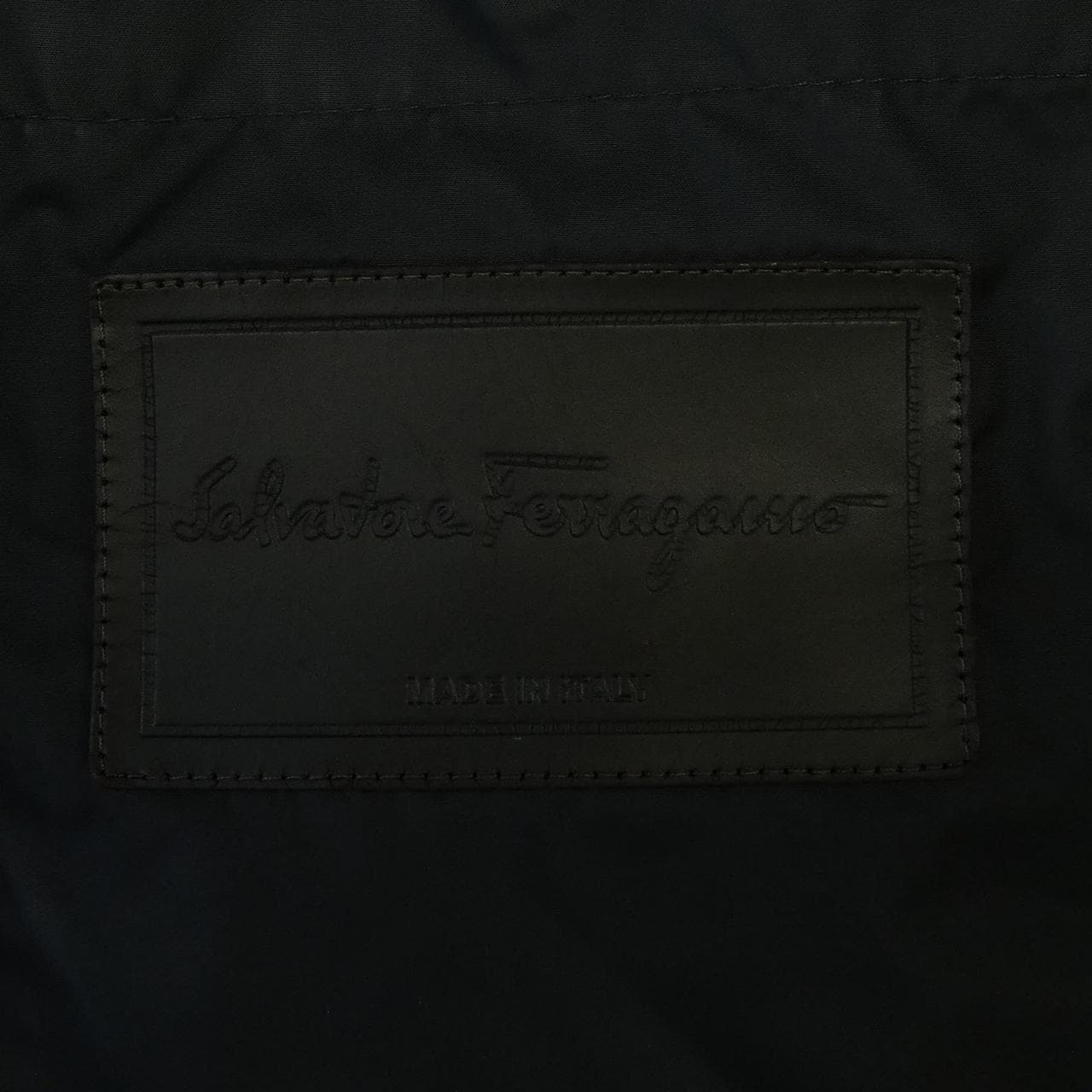 サルヴァトーレフェラガモ SALVATORE FERRAGAMO ブルゾン