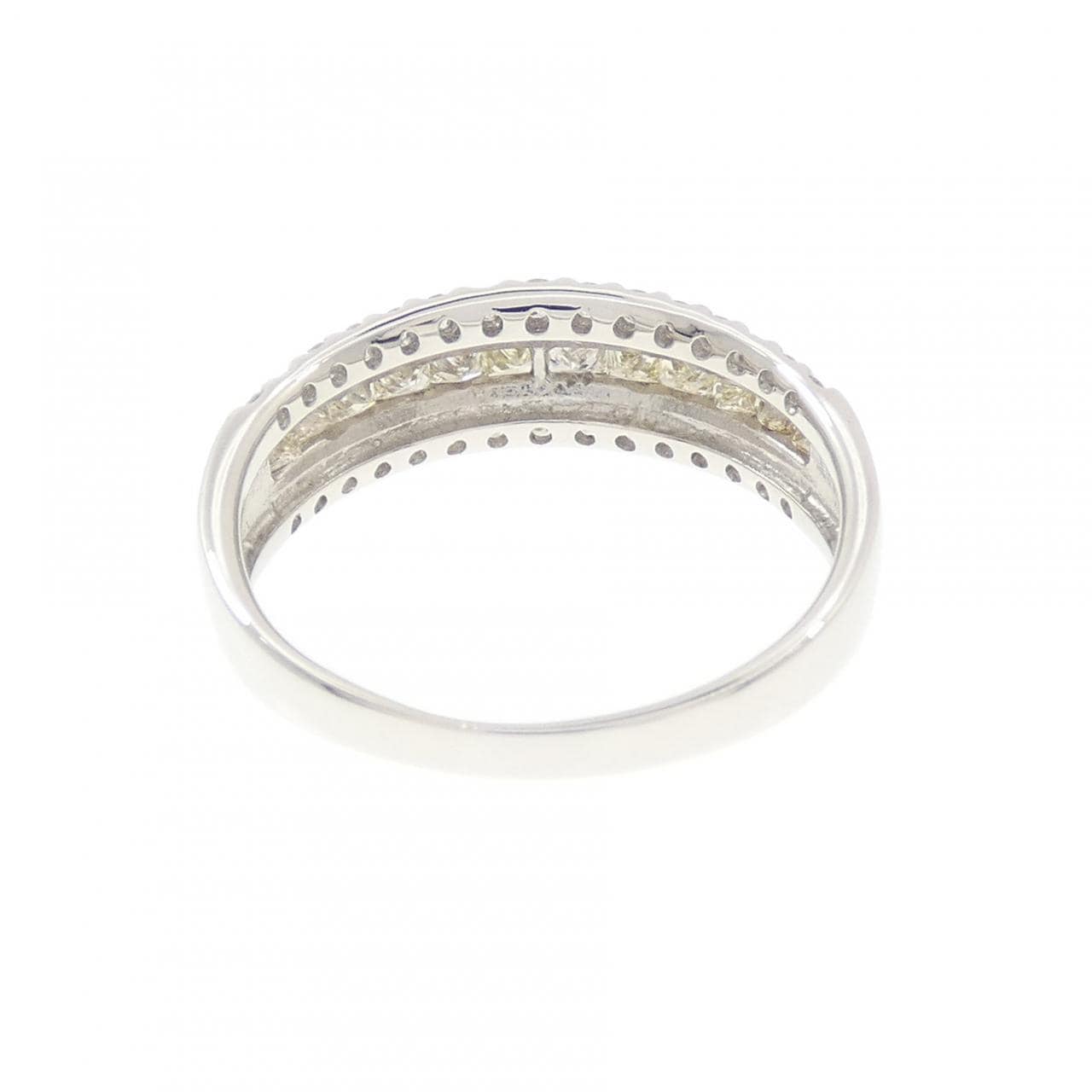 PT900 ダイヤモンド リング 0.70CT