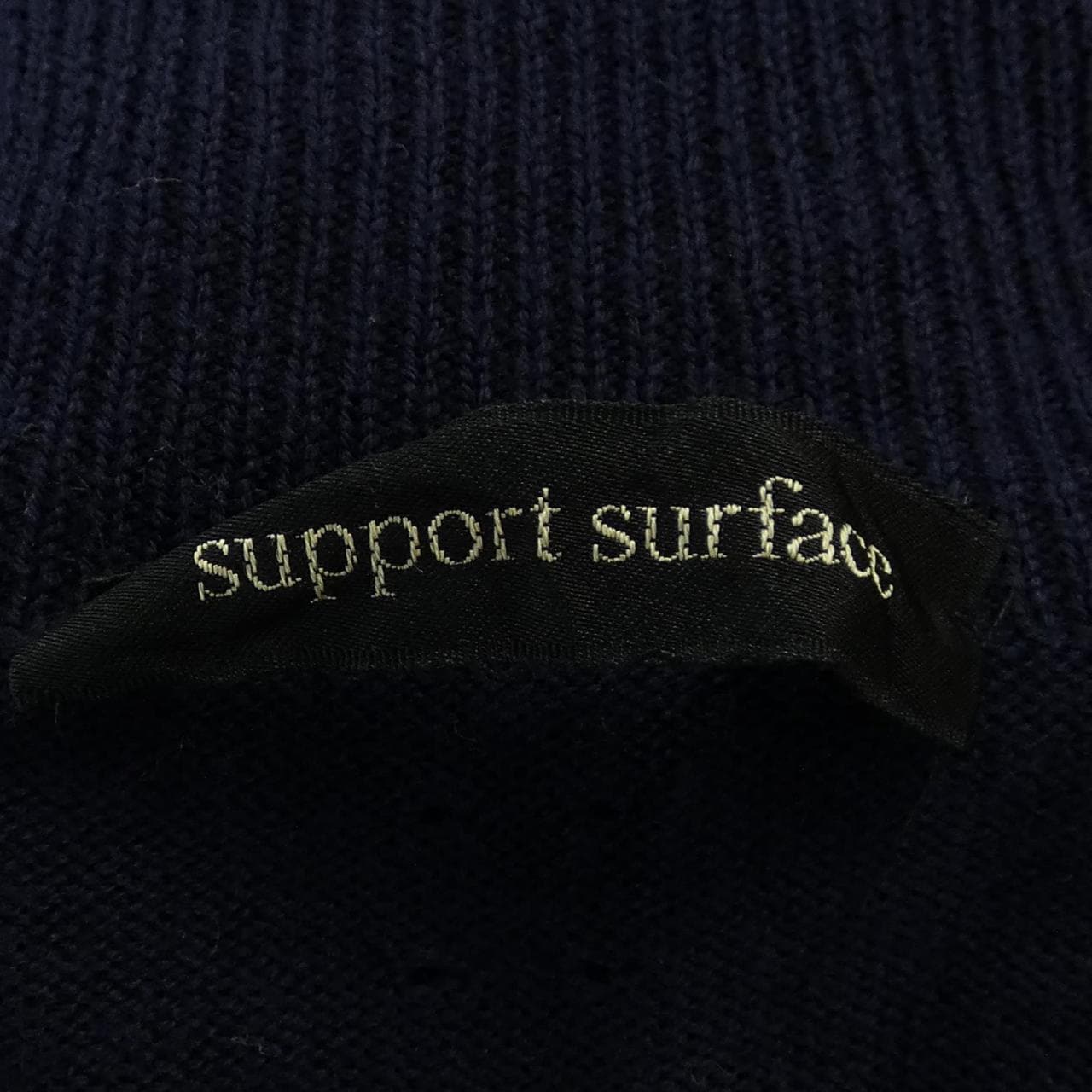 支持曲面support surface連衣裙