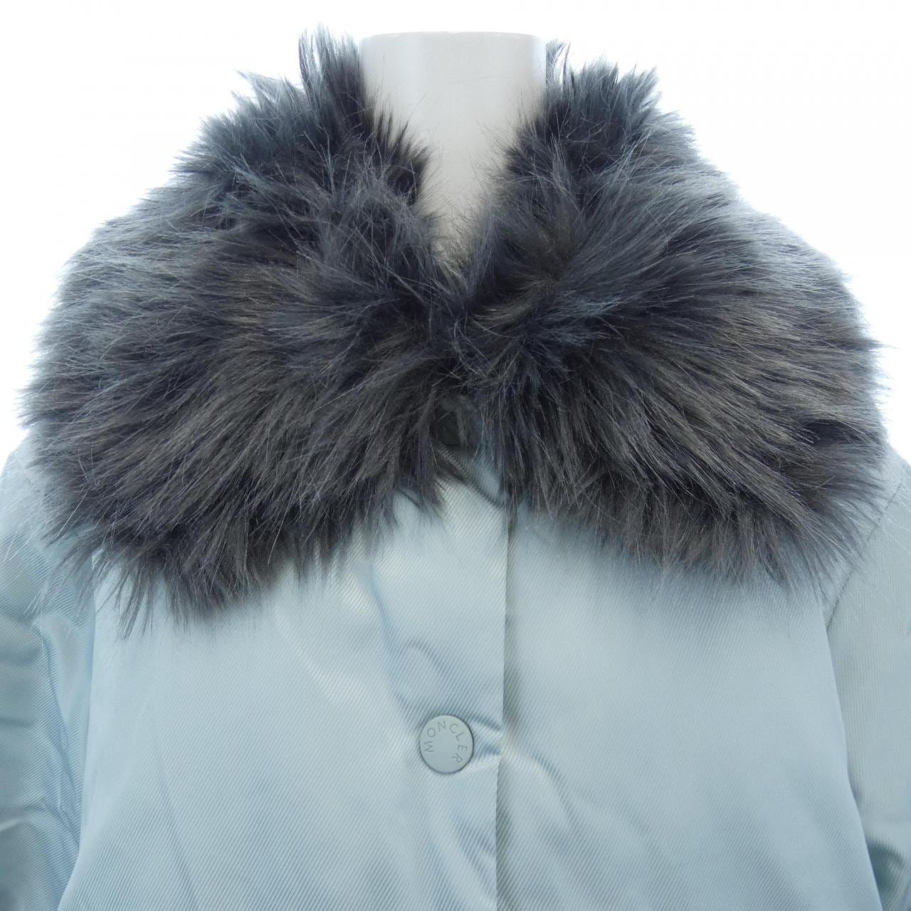 モンクレール MONCLER ダウンジャケット