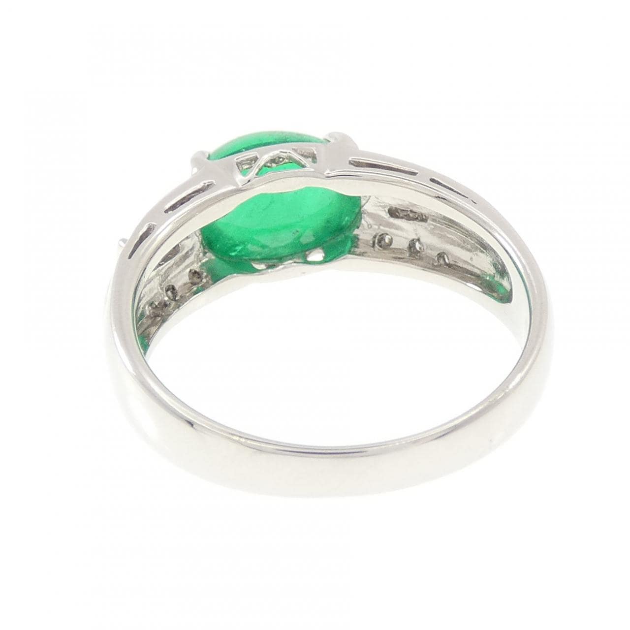 PT900 エメラルド リング 2.596CT