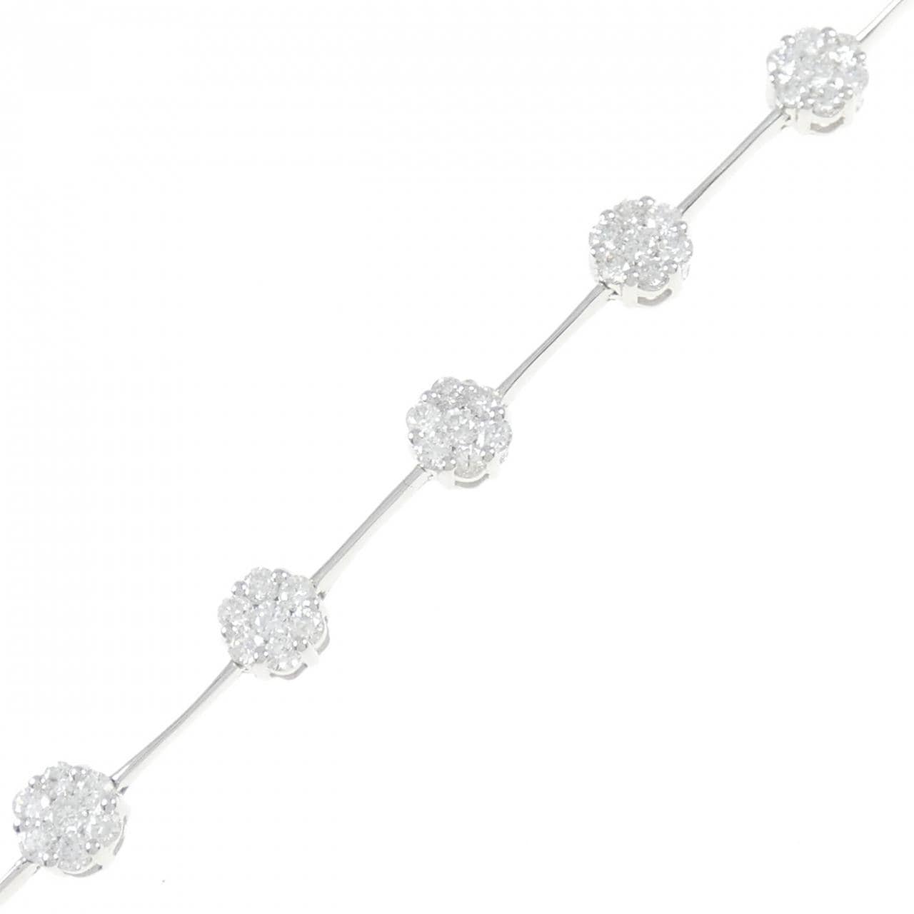 750WG Flower Diamond Bracelet 2.20CT