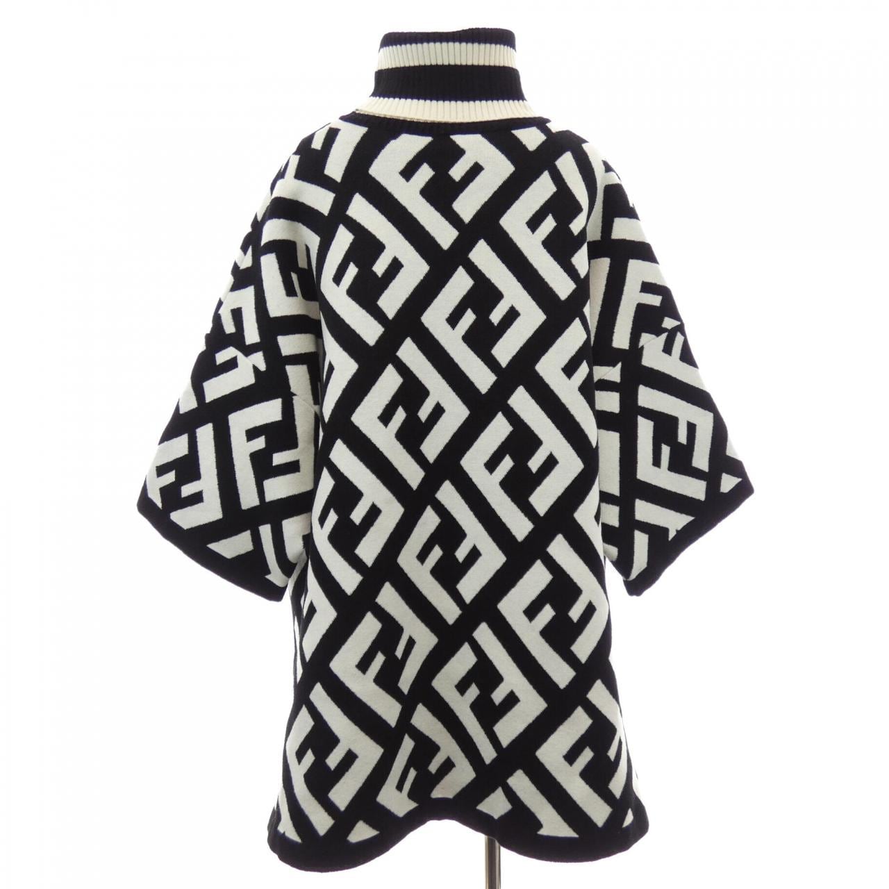 フェンディ FENDI FFモチーフ FZY639 A3PU ニット