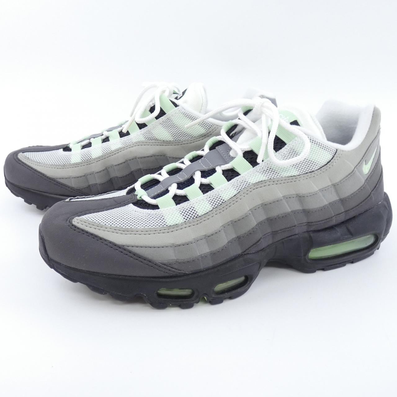 ナイキ NIKE CD7495 スニーカー