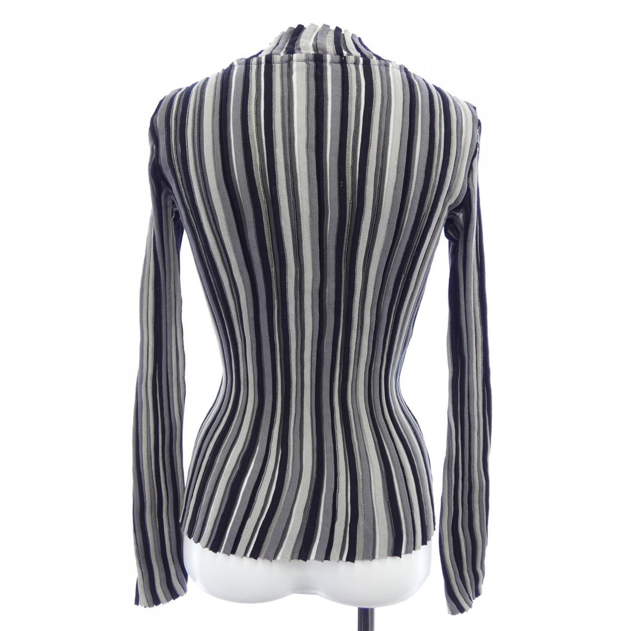 イッセイミヤケ ISSEY MIYAKE トップス