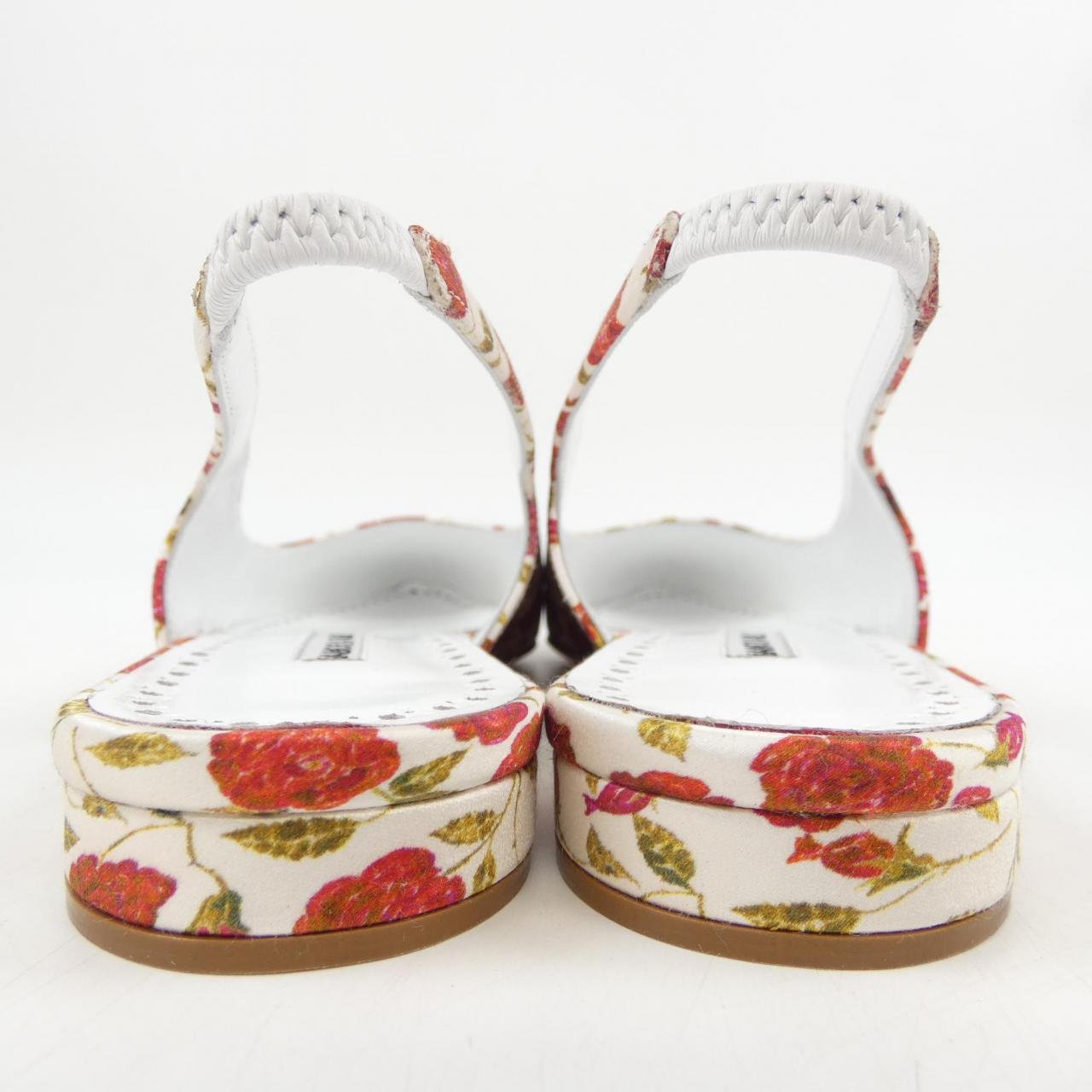 マノロブラニク MANOLO BLAHNIK フラットシューズ