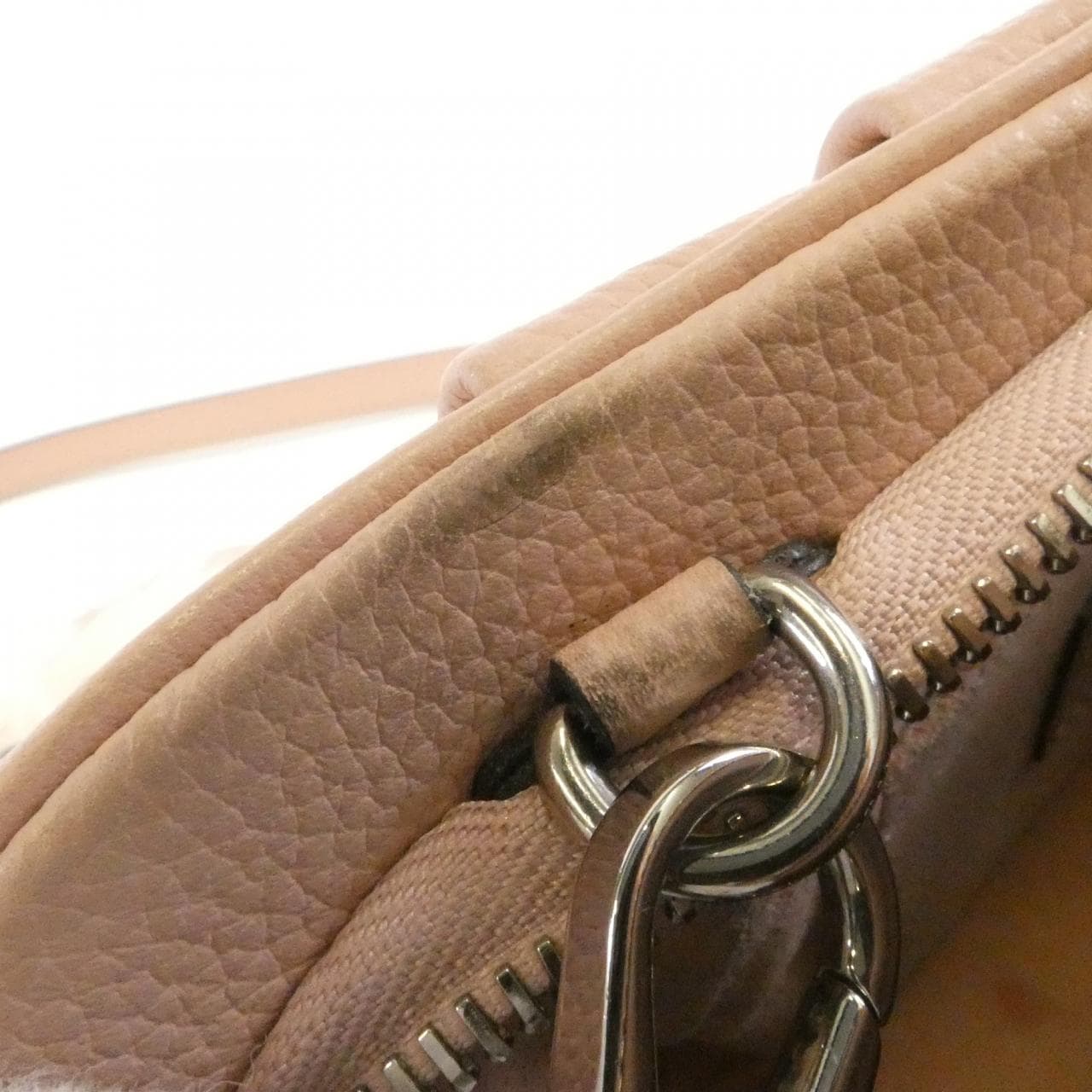 ルイヴィトン マヒナ スカラ ミニ M80092 ショルダーバッグ