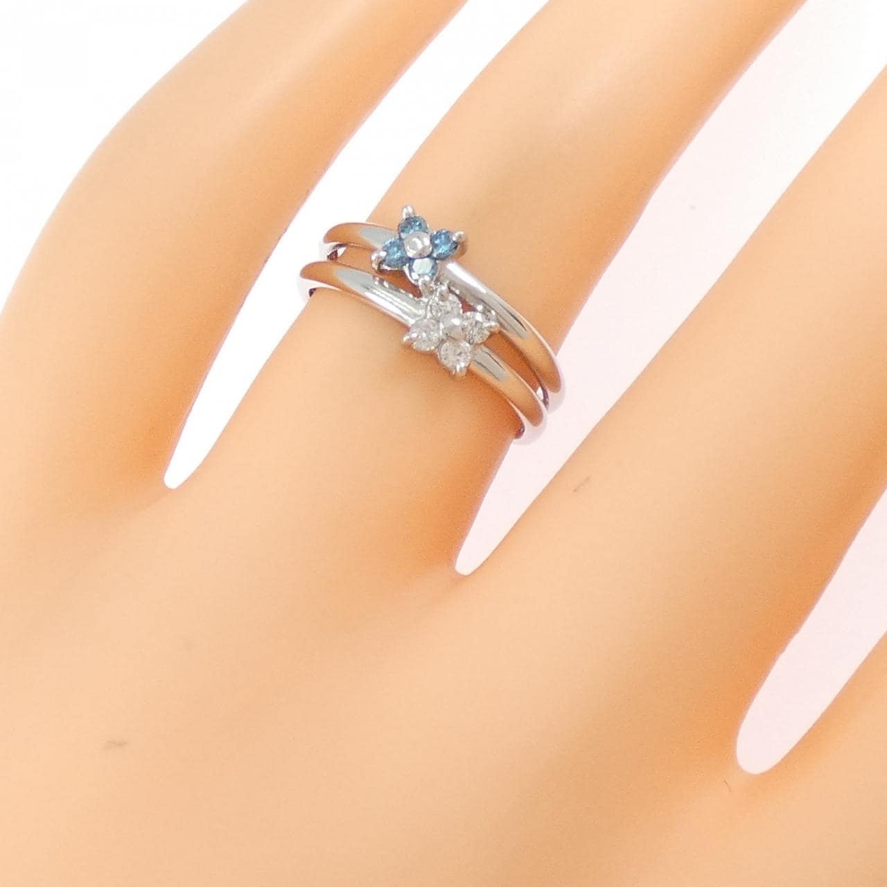 PT900 フラワー ダイヤモンド リング 0.20CT