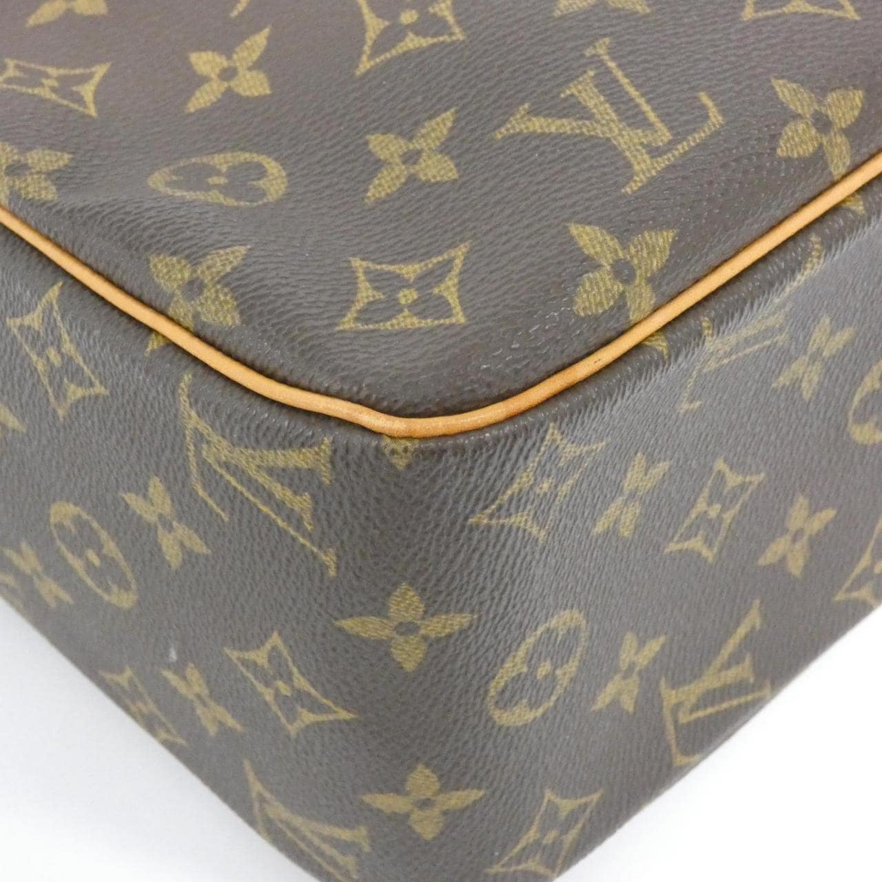 ルイヴィトン モノグラム シテ GM M51181 ショルダーバッグ