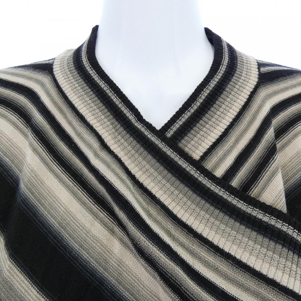 ジバンシー GIVENCHY 9A 3843 61A カーディガン