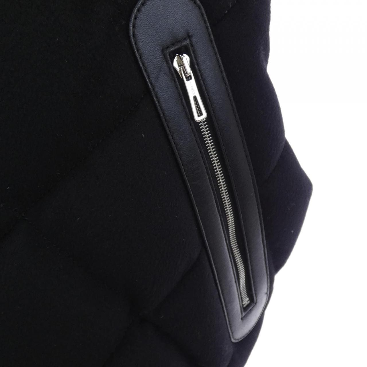 エルメス HERMES *17-7203 ダウンベスト