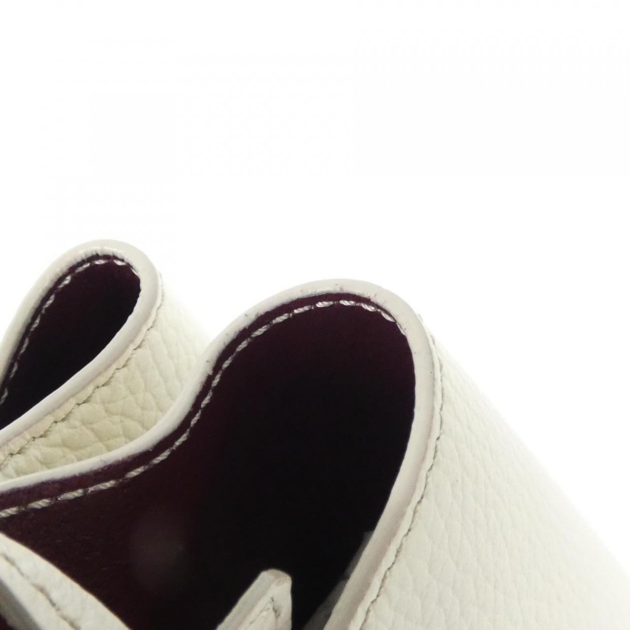 トッズ XBWAPAEL000QRI9P09 バッグ