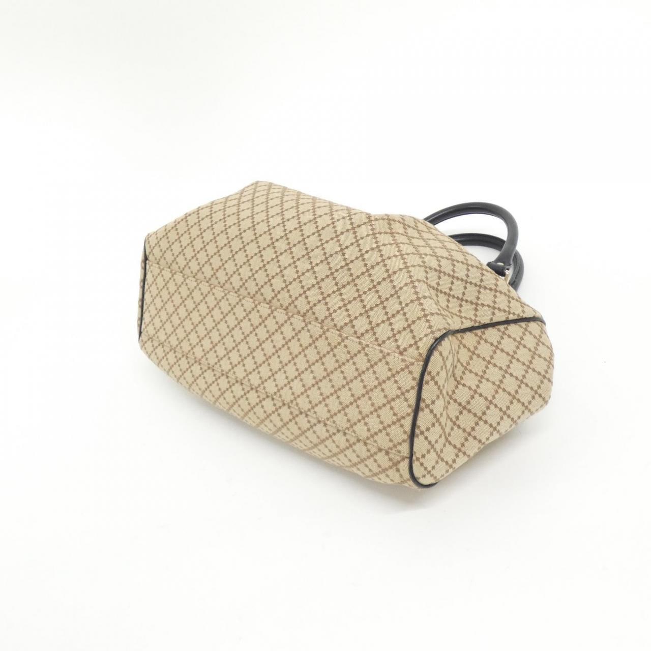 Gucci Suki 211944 KD01G包
