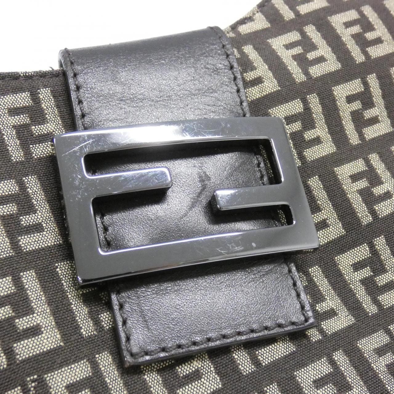 フェンディ 8BR036 JQ4 ショルダーバッグ