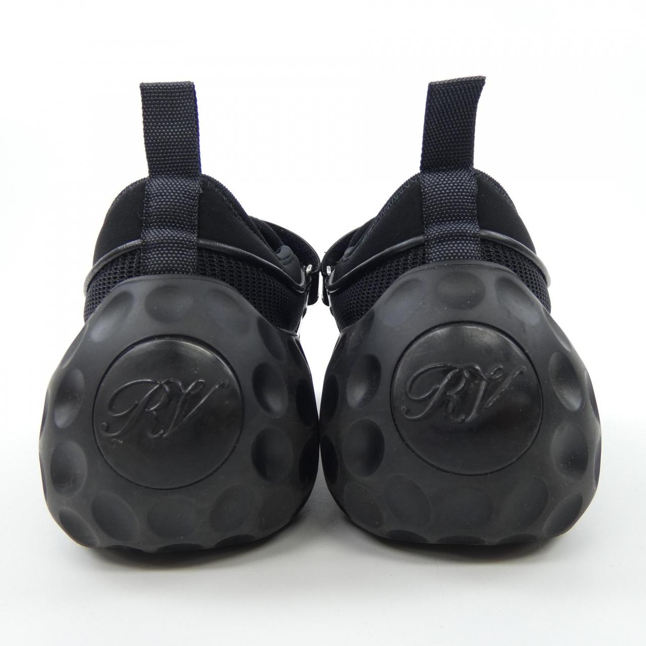 ロジェヴィヴィエ ROGER VIVIER スニーカー