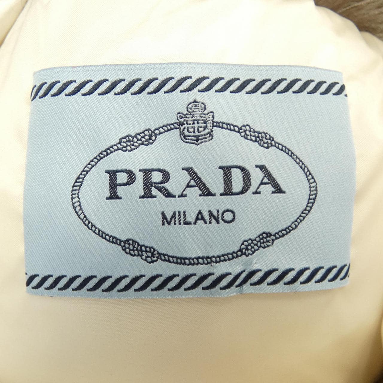 プラダ PRADA ダウンジャケット