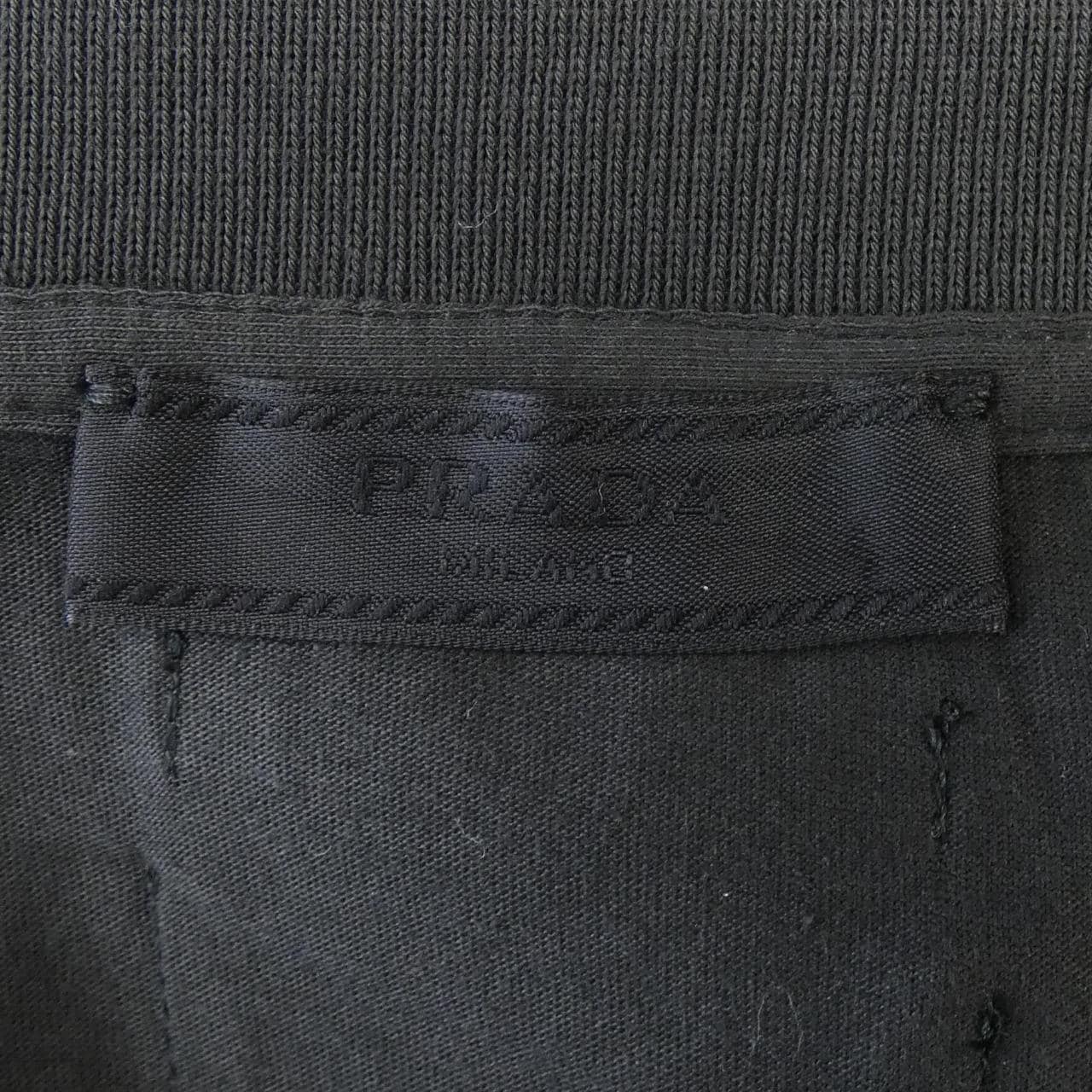 プラダ PRADA UJN926 SOOO 16R4 Tシャツ