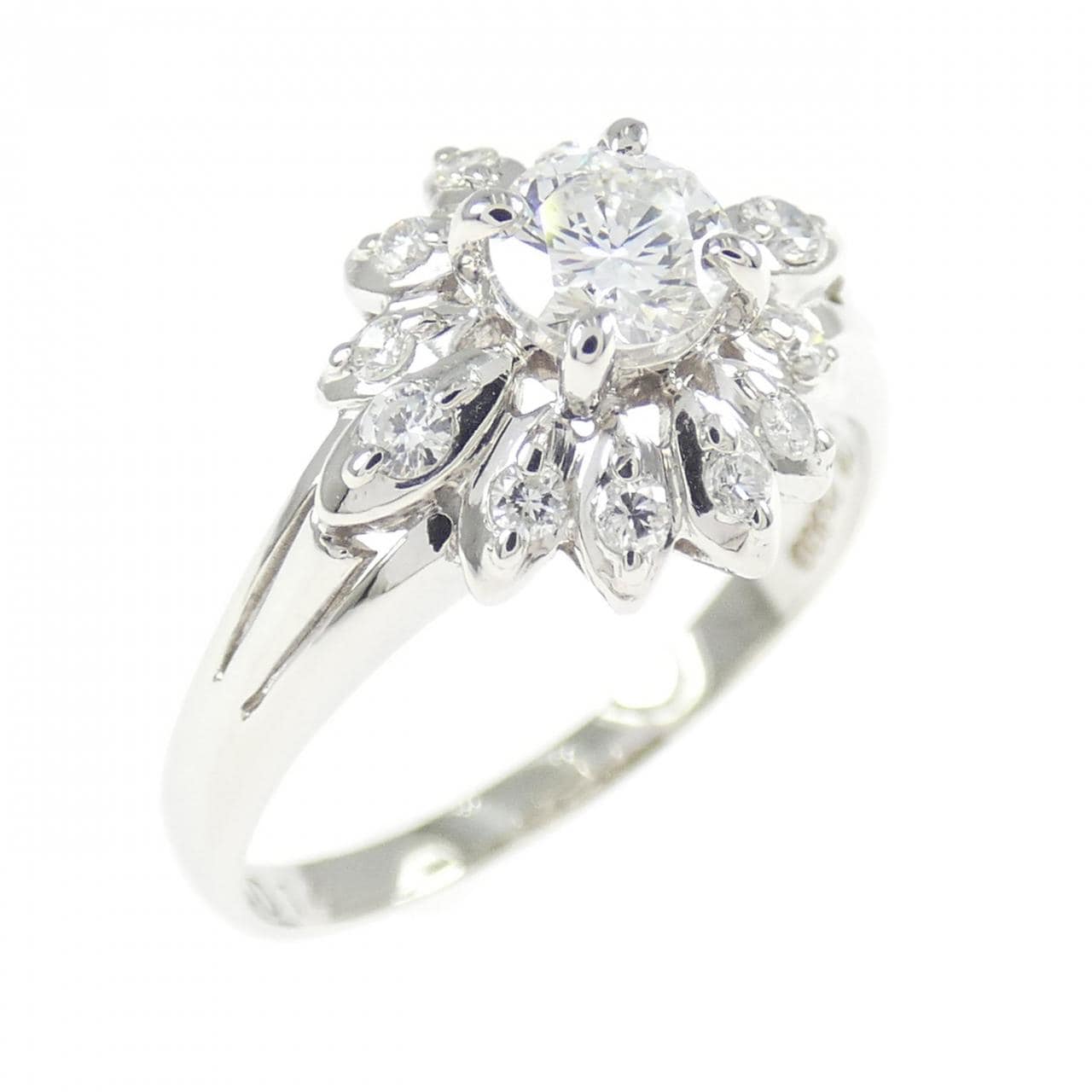 クレサンベール ダイヤモンド リング 0.28CT